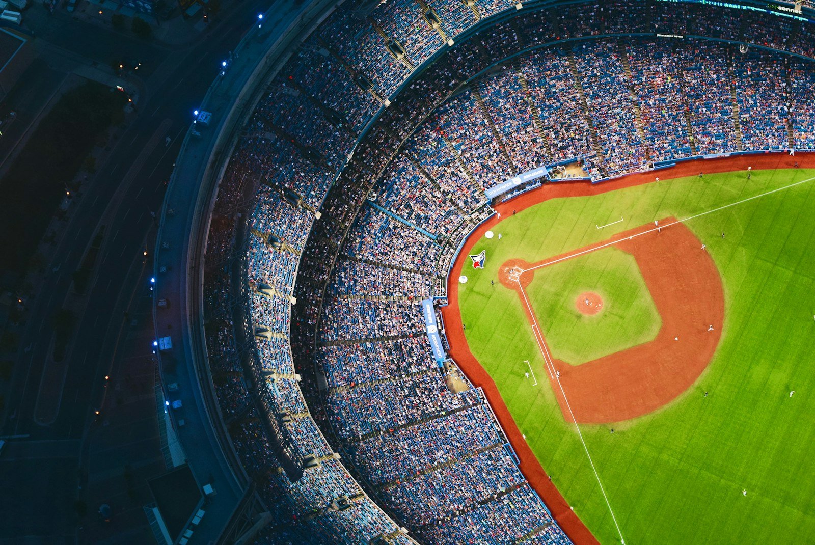 MLB’s September to Remember: Alvarez’s Triple Crown Bid, Ohtani’s Slump, and Four Playoff Races Still Up for Grabs